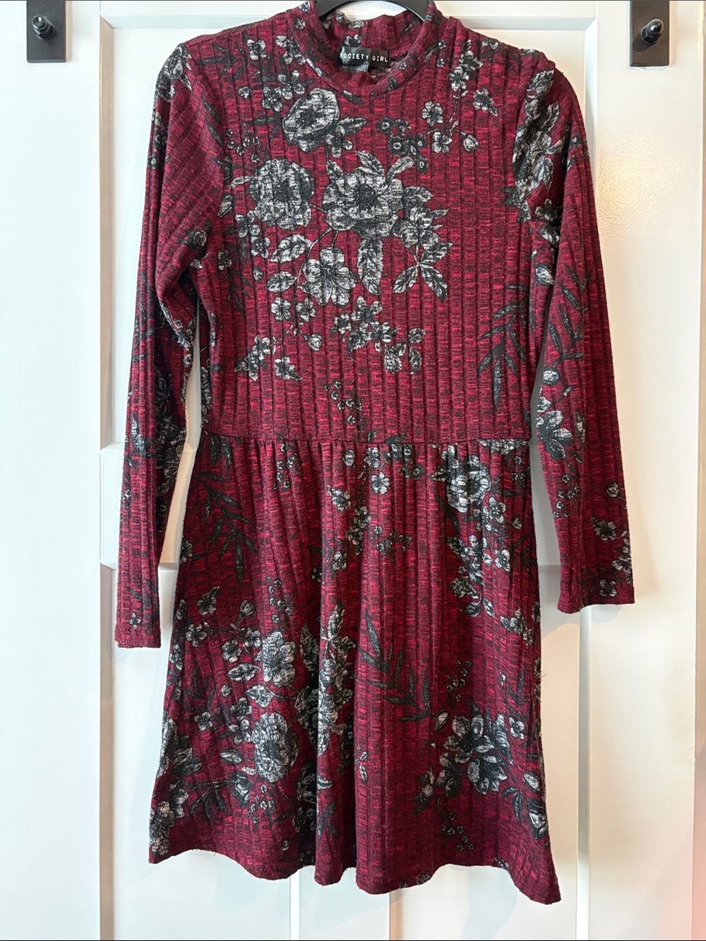 Society Girl Women's Burgundy Floral Long-Sleeve Knit Dress